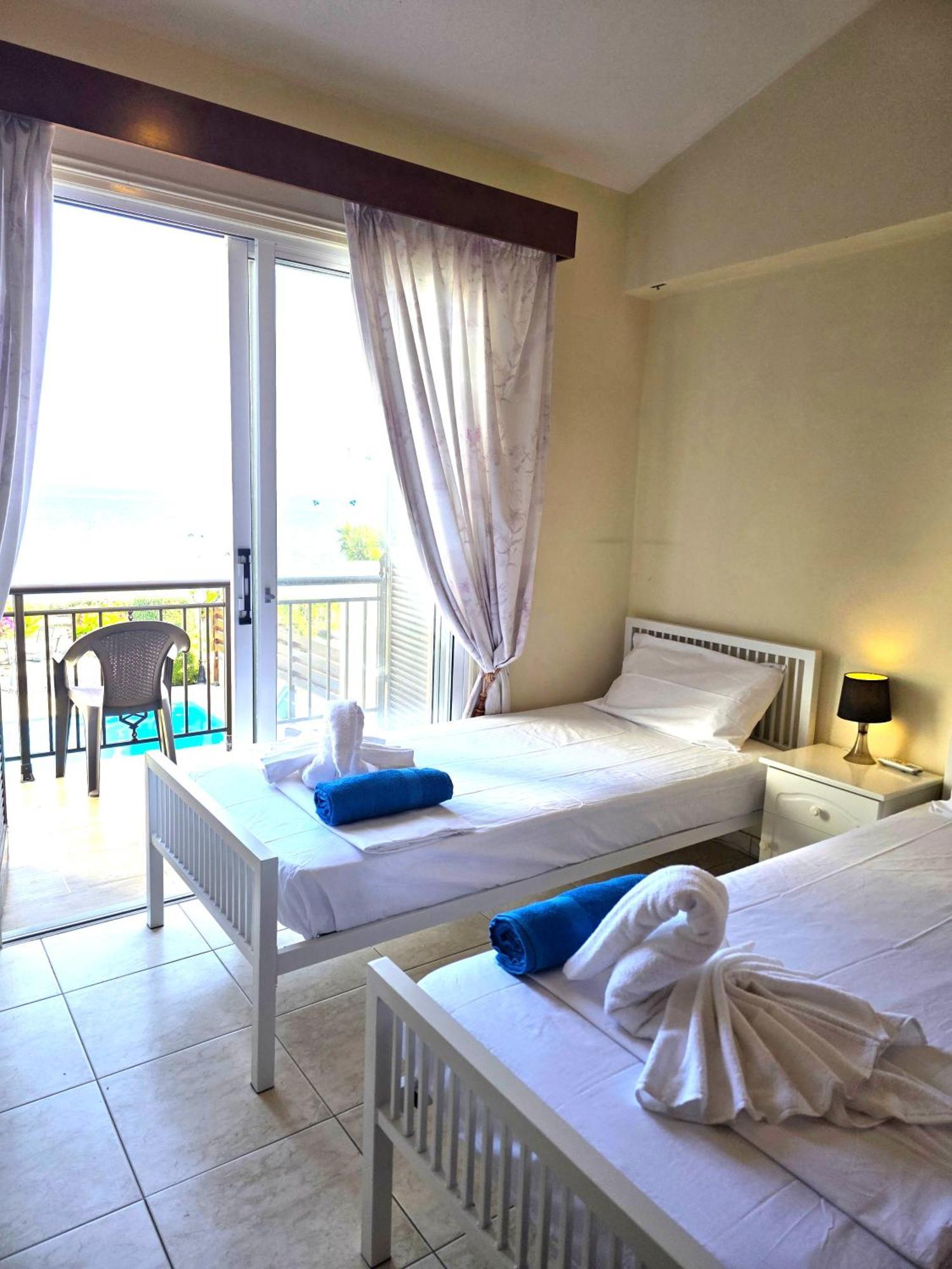 H&O Sunrise Villa In Coral Bay! Exteriör bild